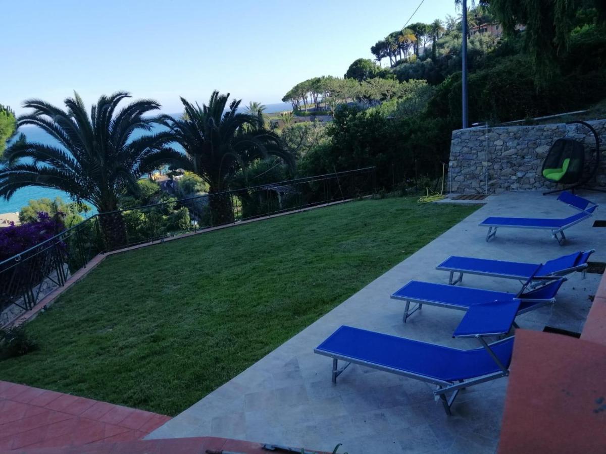 Agriturismo Un Mare Di Fiori Villa Ventimiglia Dış mekan fotoğraf