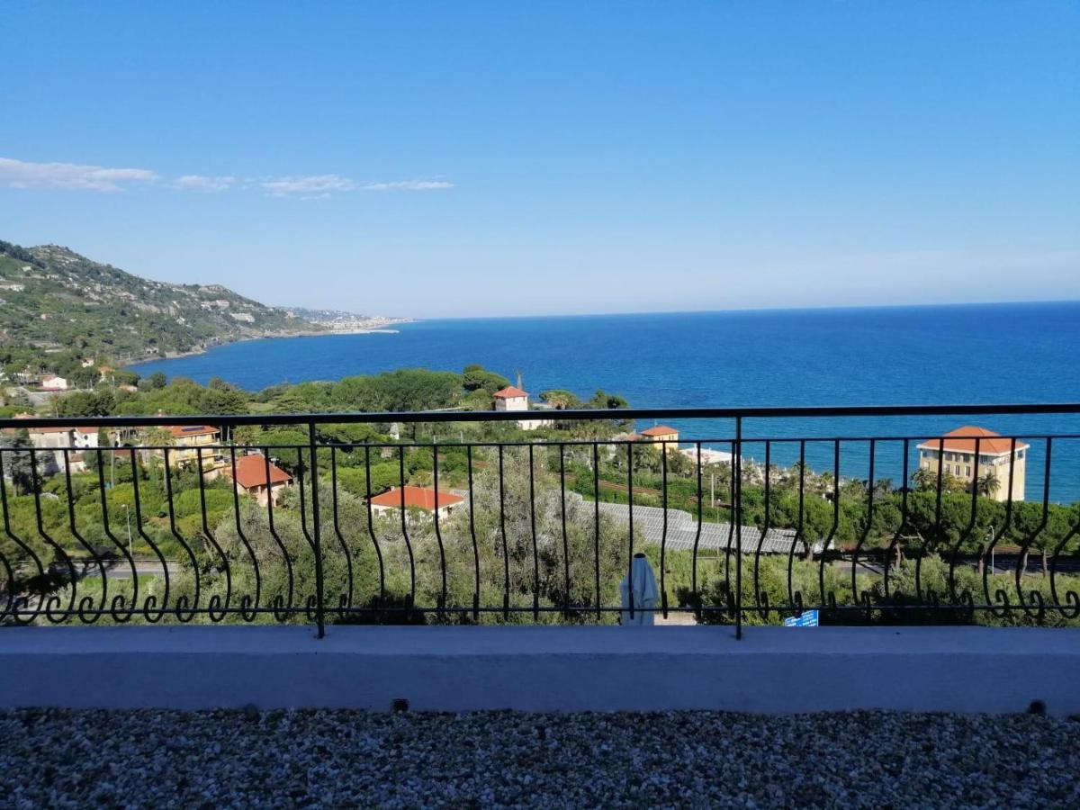 Agriturismo Un Mare Di Fiori Villa Ventimiglia Dış mekan fotoğraf