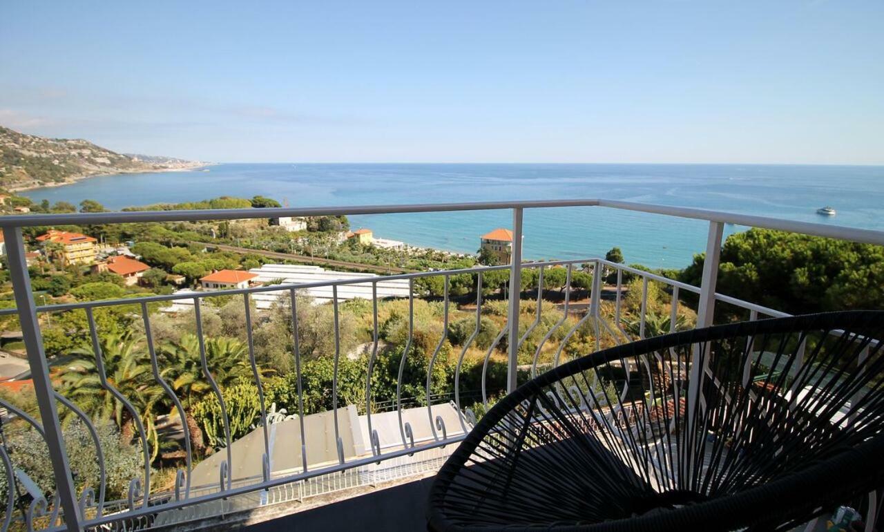 Agriturismo Un Mare Di Fiori Villa Ventimiglia Dış mekan fotoğraf